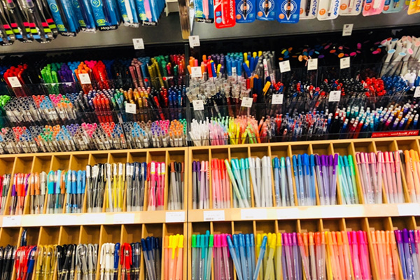 YIWU STATIONERY የገበያ ባህሪያት